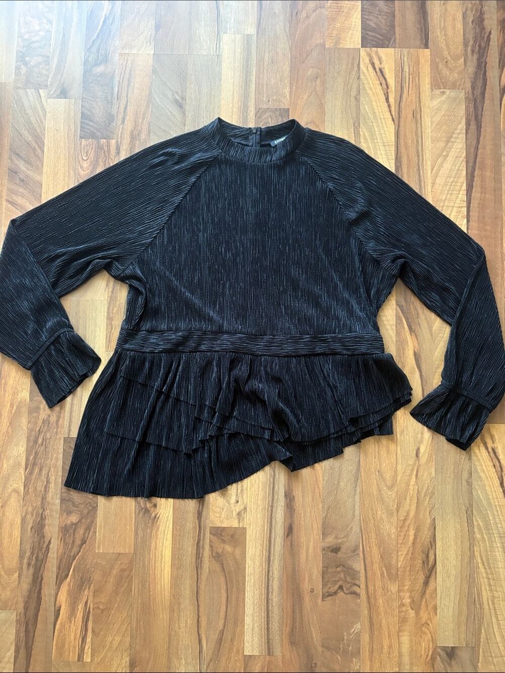 Express Woman’s Size XL Black Pleated Ruffle Peplum Long-Sleeve Top